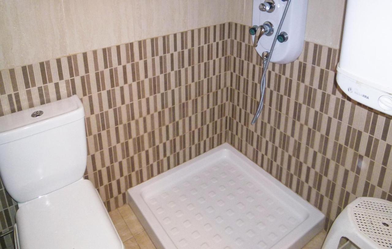 Nice Apartment In Benalmdena Costa With 1 Bedrooms, Wifi And Outdoor Swimming Pool Benalmadena Bagian luar foto